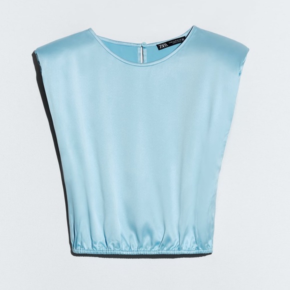 Zara Tops - Shoulder pad top (Black)